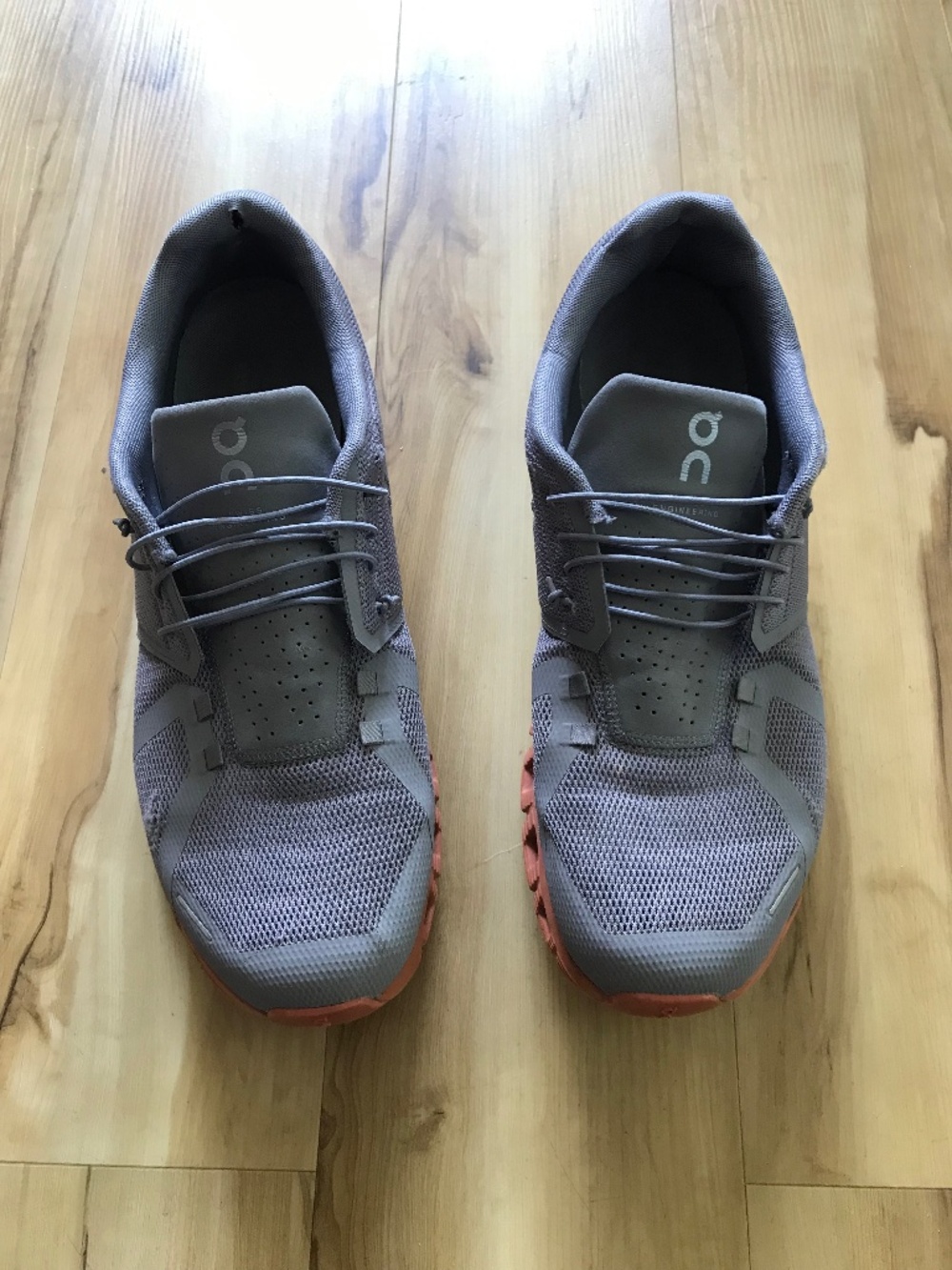 On cloud 5 running sneakers size 12m